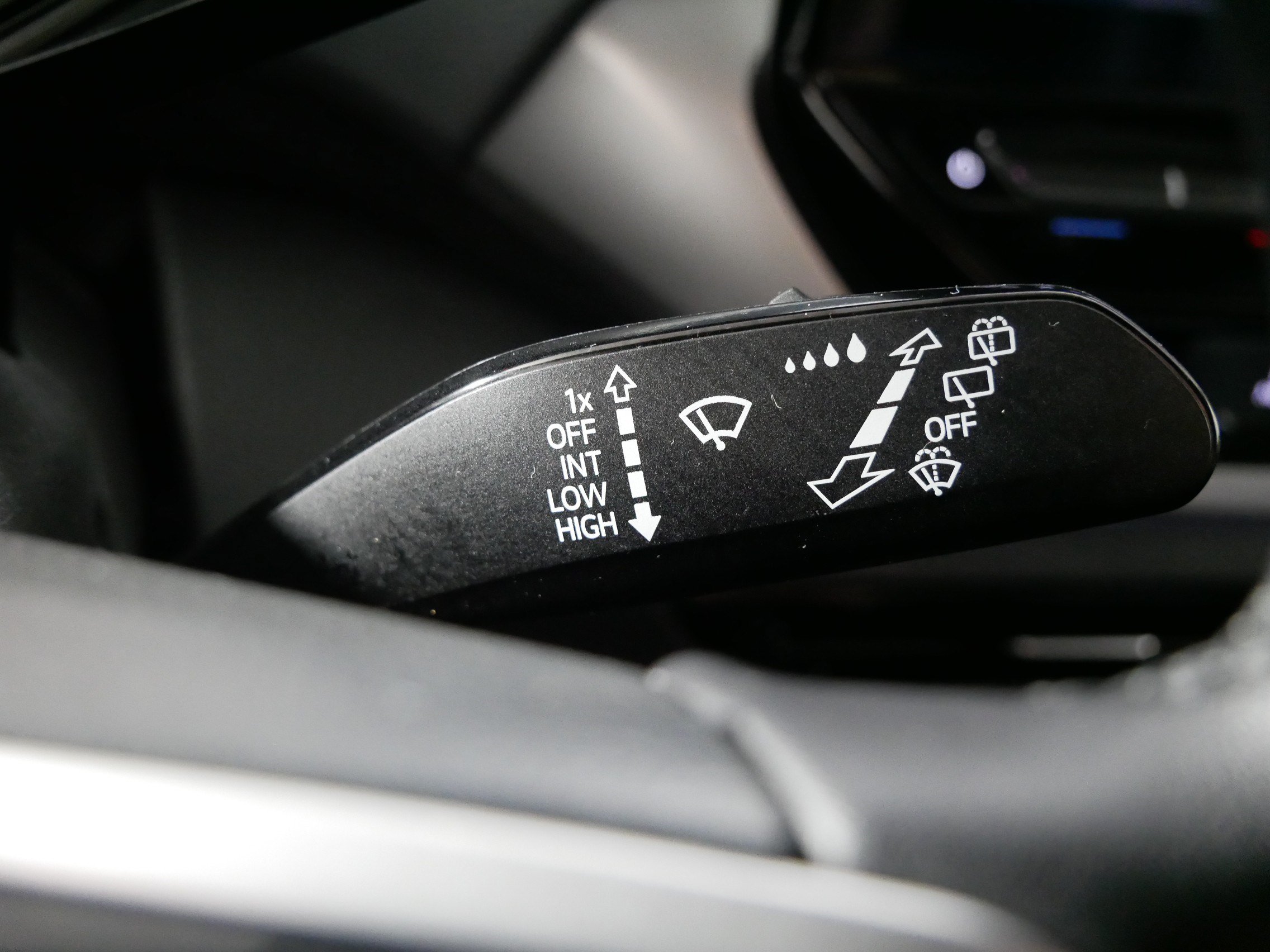 Used 2023 Volkswagen ID.4 Pro S AWD/4WD image 32