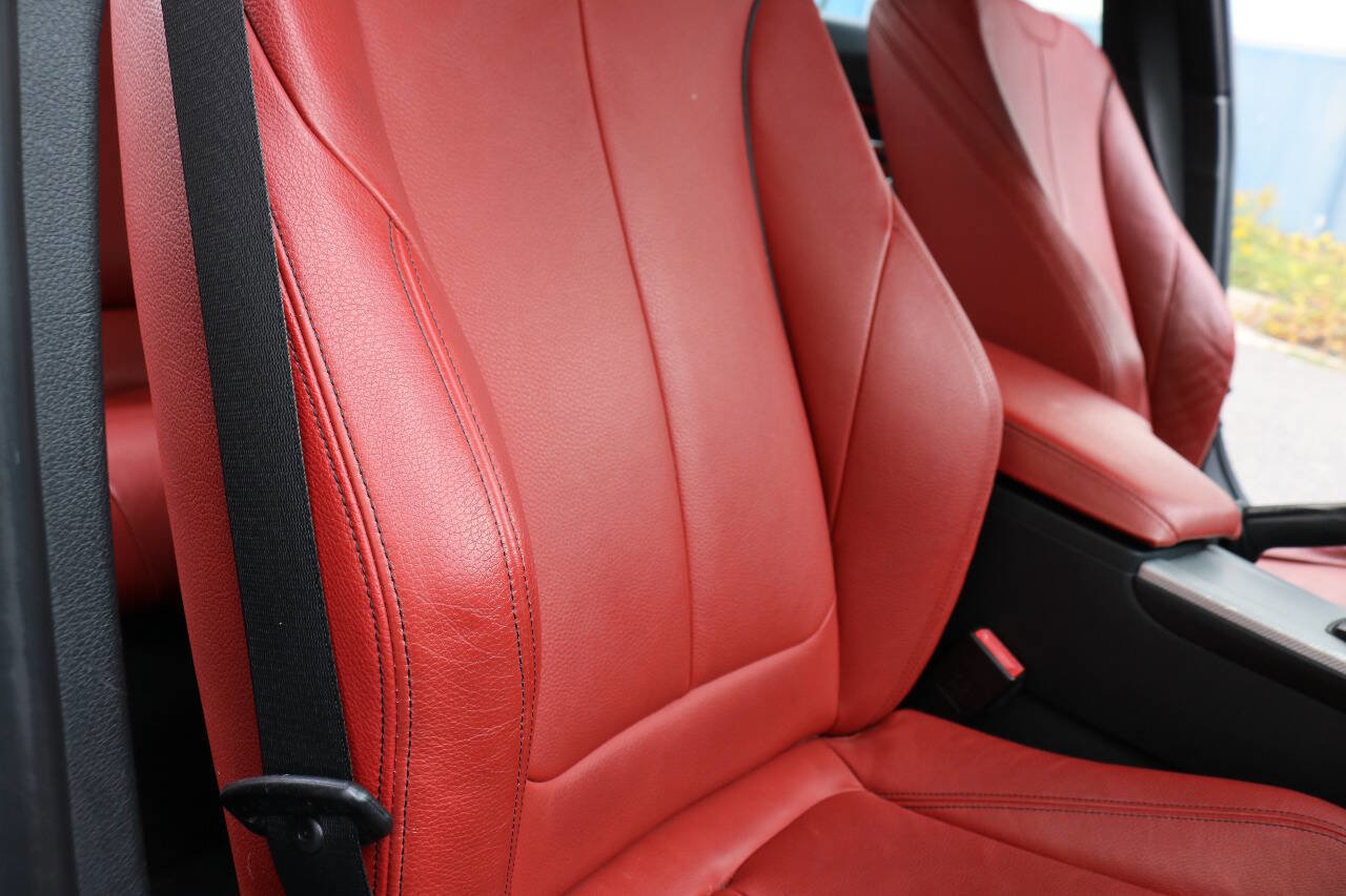 Used 2016 BMW 340i xDrive Sedan image 23