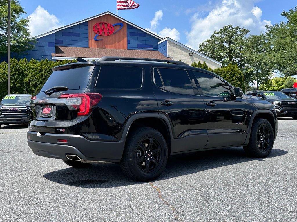 Used 2022 GMC Acadia AT4 w/ Technology Package AWD/4WD image 10