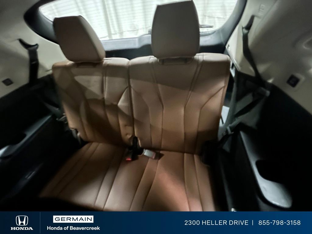 Used 2024 Acura MDX SH-AWD w/ Advance Package image 29