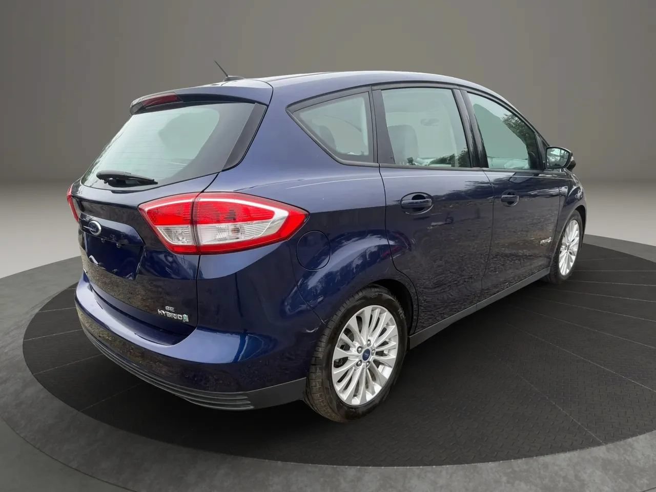 Used 2017 Ford C-MAX SE FWD image 5