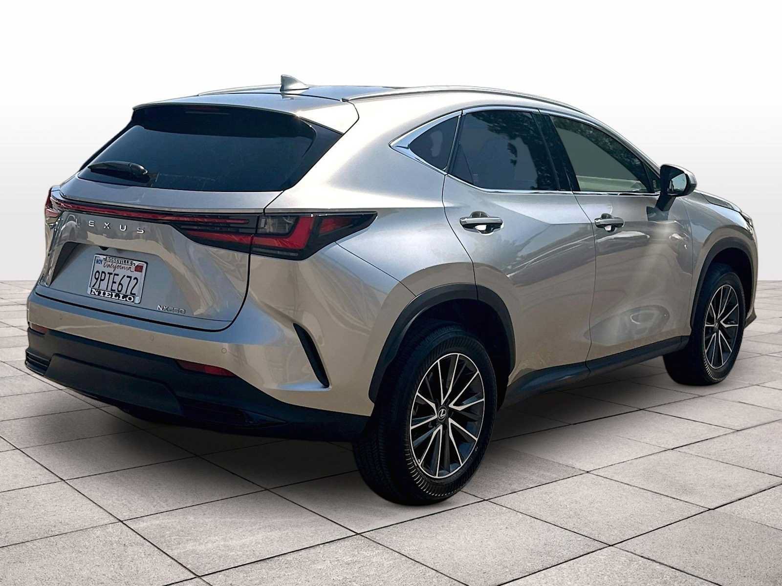 Used 2025 Lexus NX 250 FWD image 14