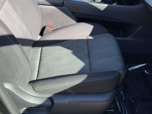 Used 2024 Nissan Rogue SV FWD image 11