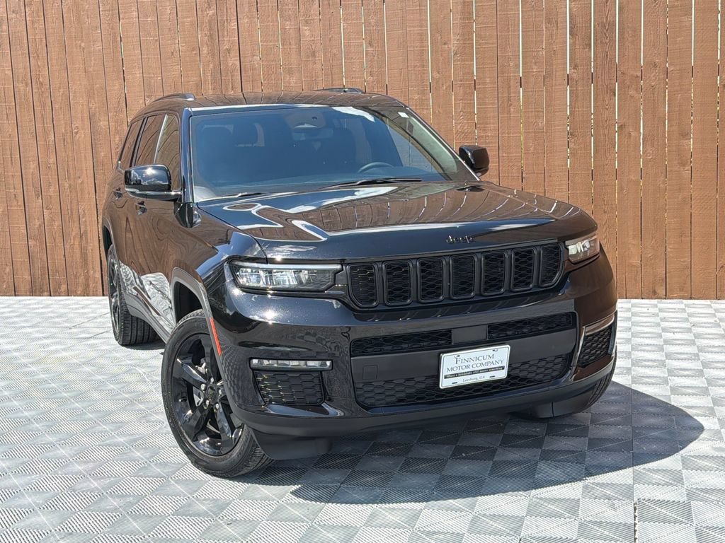 Used 2024 Jeep Grand Cherokee L Limited w/ Black Appearance Package AWD/4WD image 13