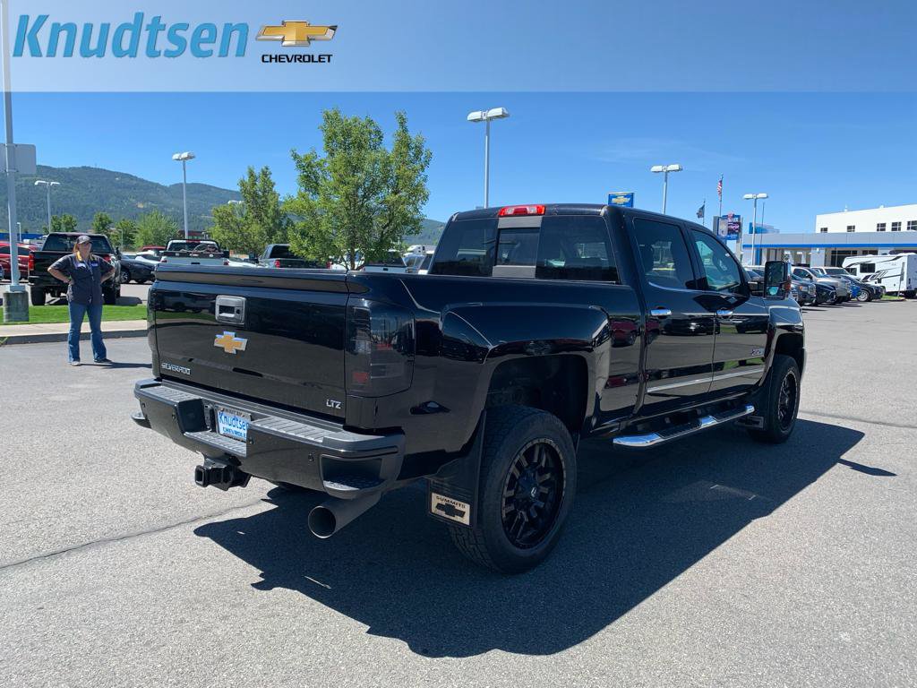 Used 2018 Chevrolet Silverado 2500 LTZ w/ Custom Sport Edition AWD/4WD image 7