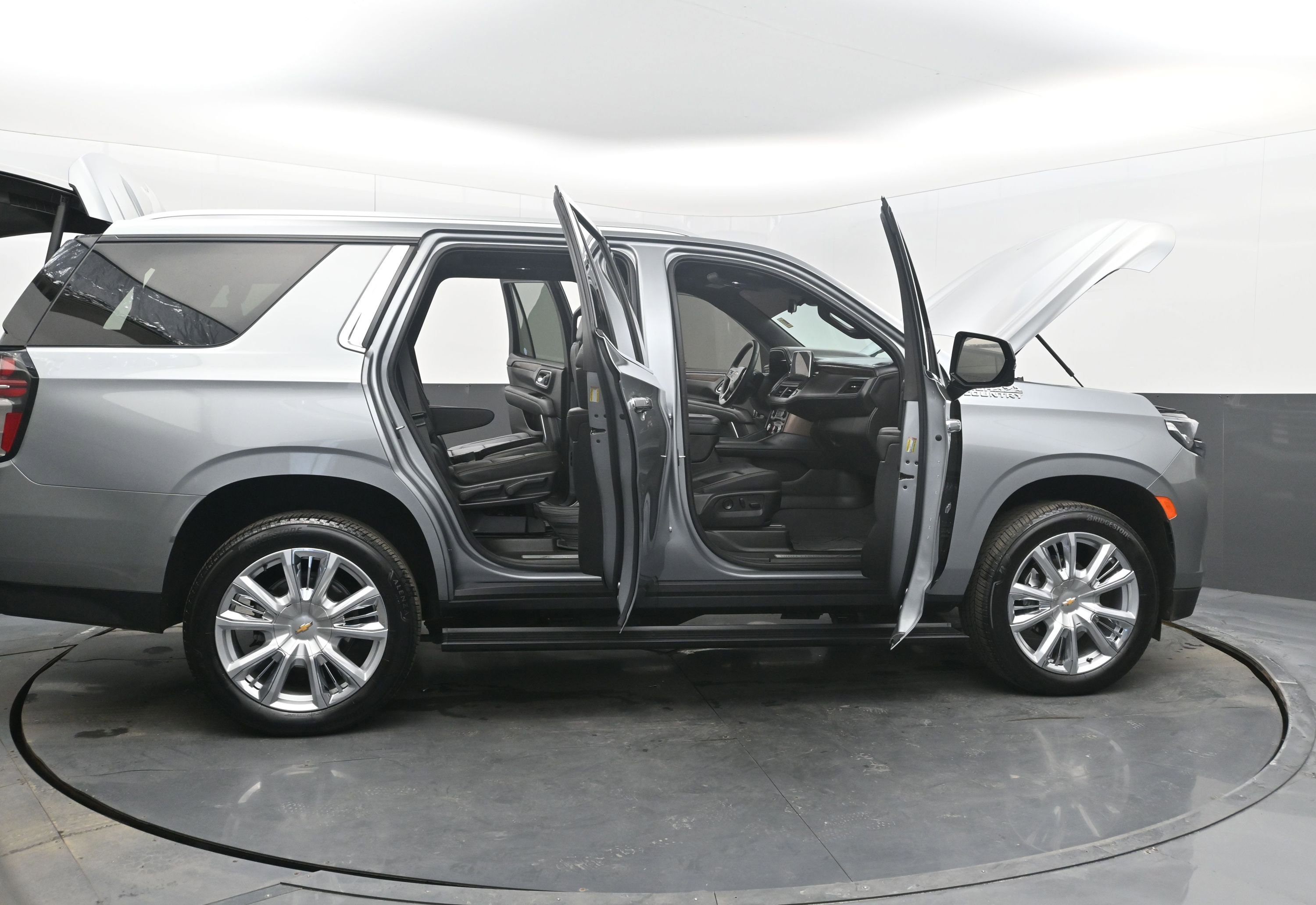 Certified 2024 Chevrolet Tahoe High Country w/ Premium Package image 61