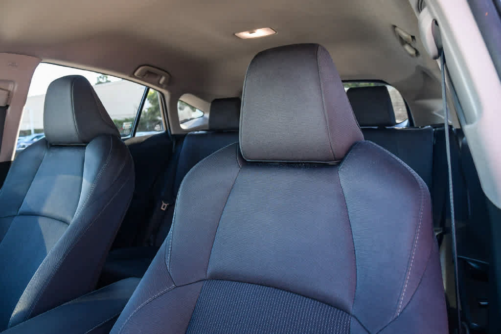 Used 2021 Toyota Venza LE AWD/4WD image 19