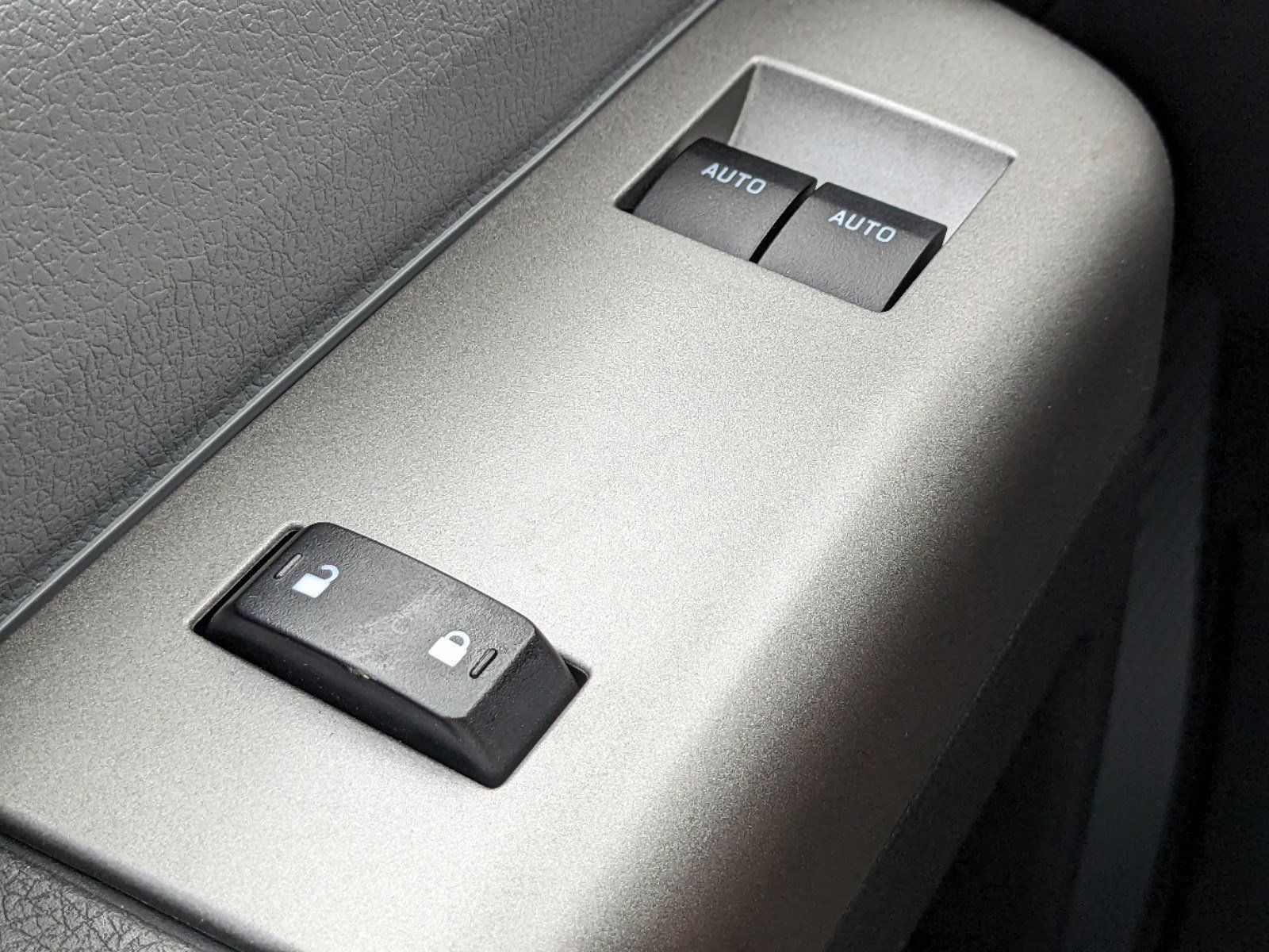 New 2025 Ford F650 2WD Regular Cab Super Duty image 19