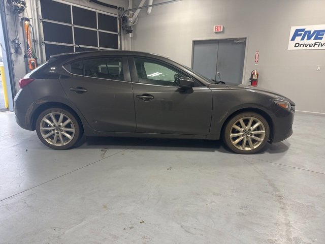Used 2017 MAZDA MAZDA3 Touring image 5