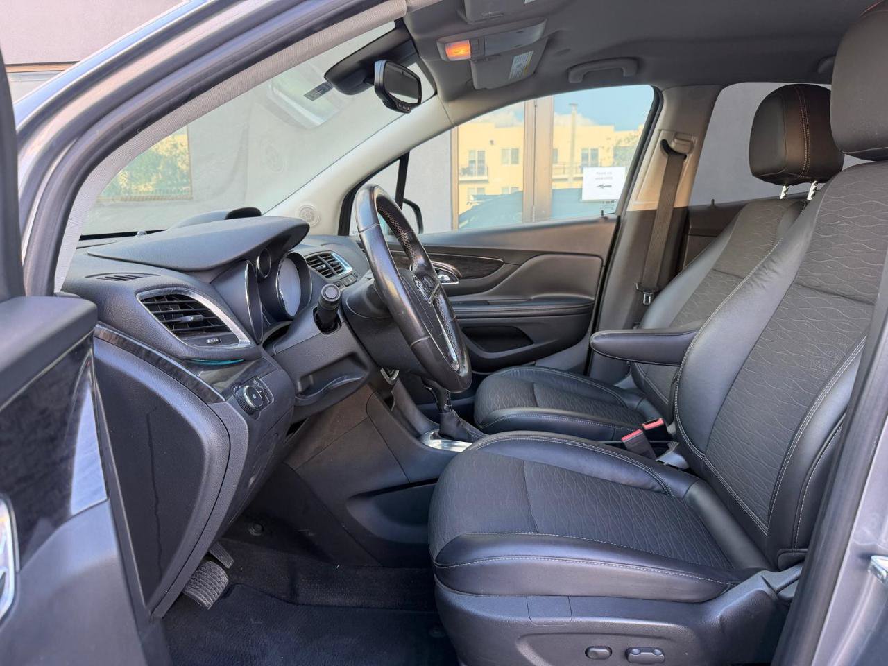 Used 2015 Buick Encore Convenience FWD image 10
