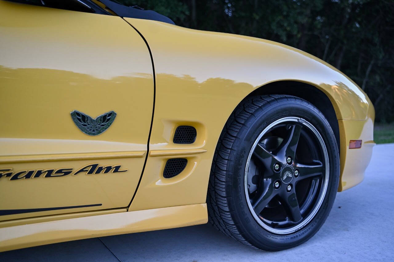 Used 2002 Pontiac Firebird Trans Am RWD image 18