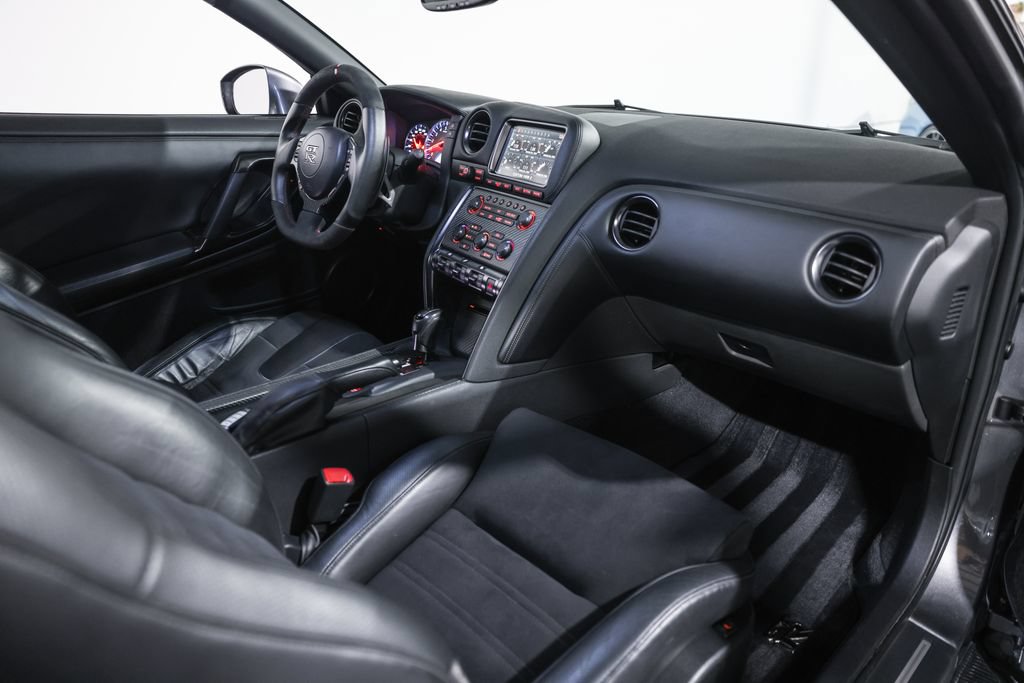 Used 2013 Nissan GT-R Premium AWD/4WD image 25
