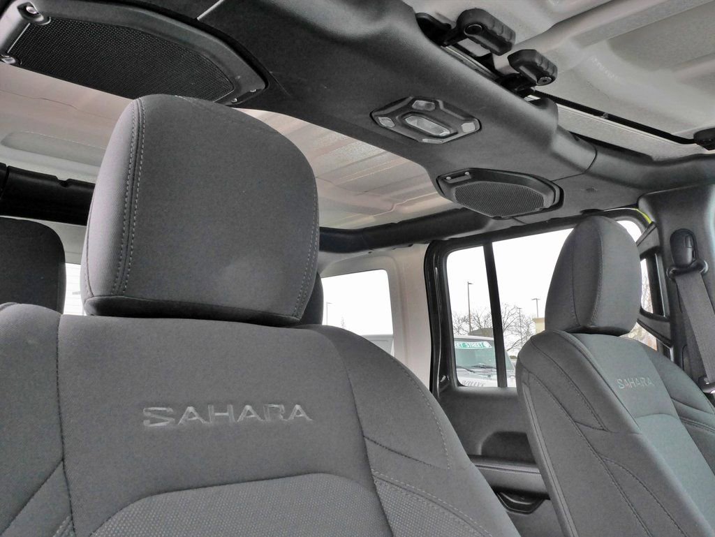 Used 2021 Jeep Wrangler Unlimited Sahara w/ Uconnect 4C Nav & Sound Group image 14