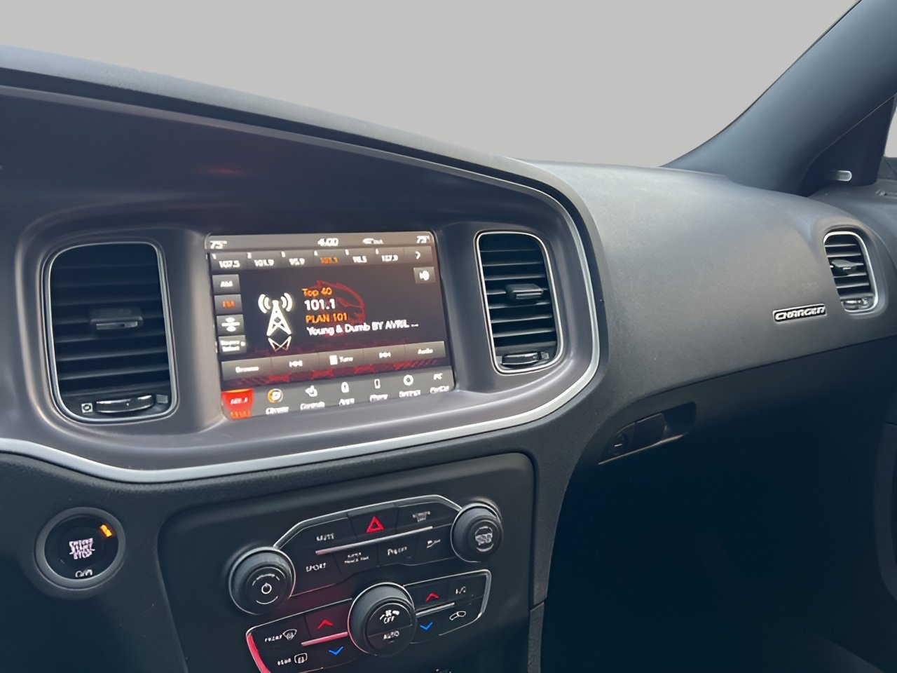 Used 2021 Dodge Charger SXT w/ Cold Weather Package image 10