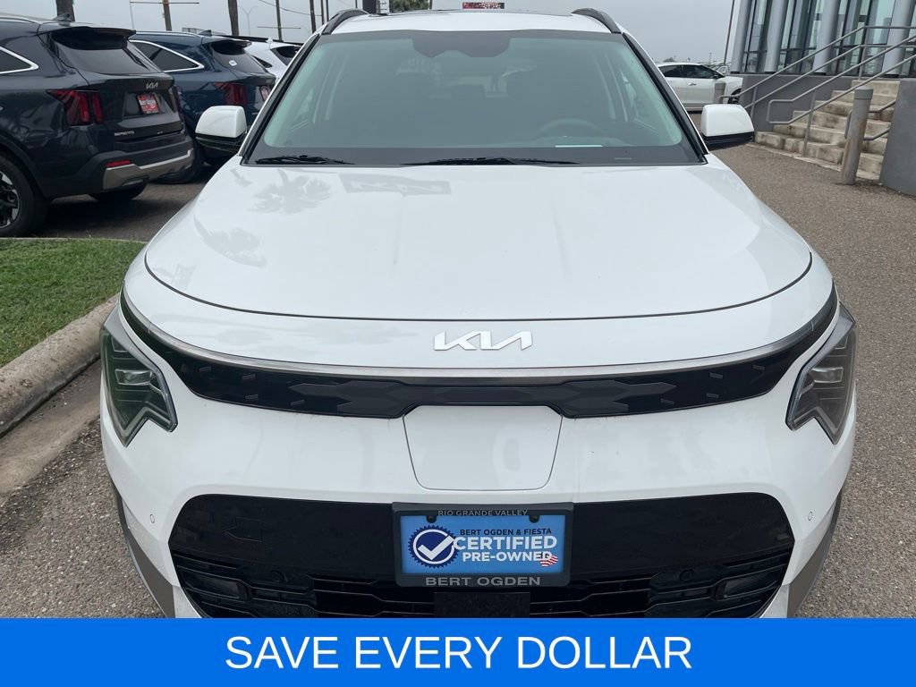 Used 2024 Kia Niro Wave w/ Wave Preserve Package FWD image 3