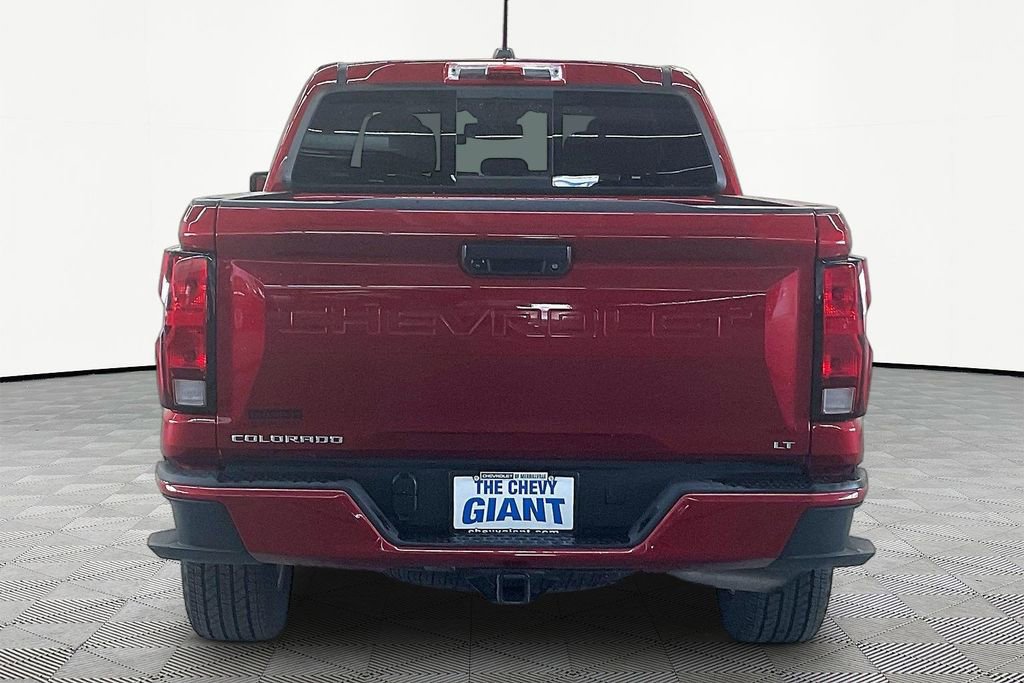 Used 2024 Chevrolet Colorado LT w/ LT Convenience Package II AWD/4WD image 6