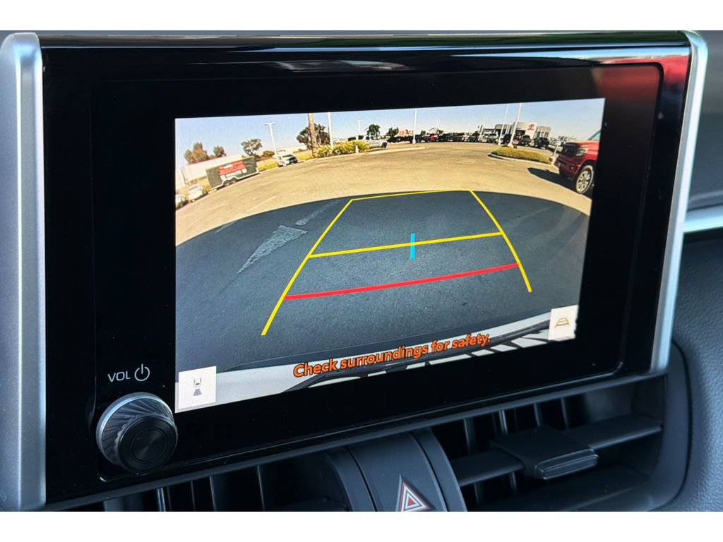 Used 2024 Toyota RAV4 XLE FWD image 21