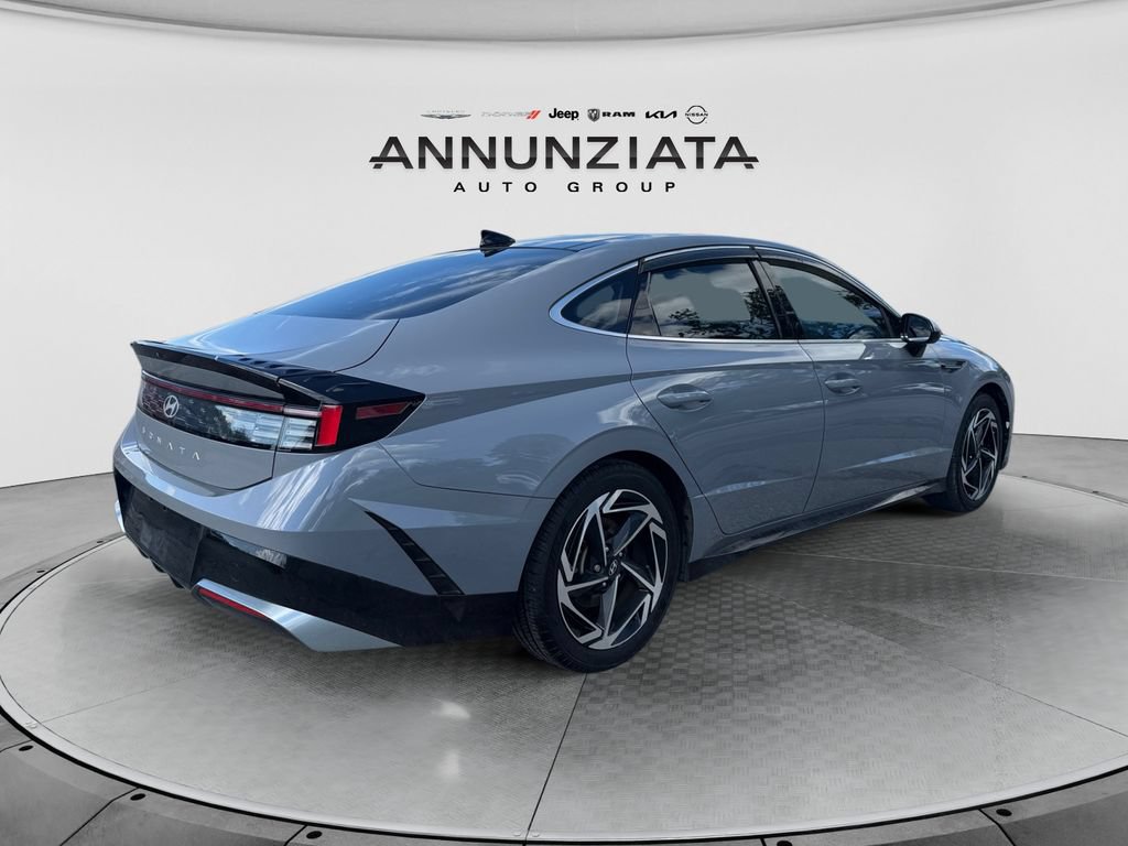 Used 2024 Hyundai Sonata SEL w/ Convenience Package FWD image 5