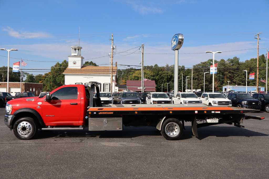 Used 2024 RAM 5500 SLT w/ Quick Order Package 2YG SLT RWD image 12