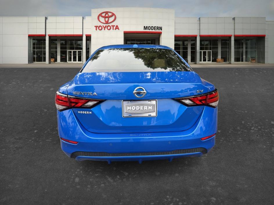 Used 2022 Nissan Sentra SV w/ SV Premium Package FWD image 6