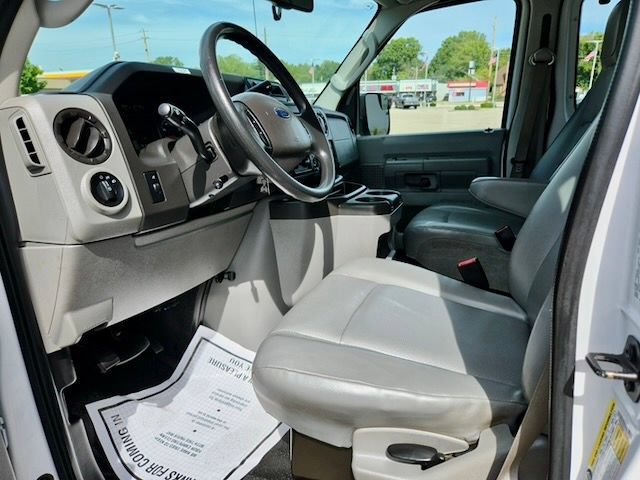 Used 2014 Ford E-350 and Econoline 350 XL w/ Power Windows & Locks Group RWD image 11