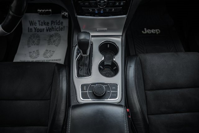 Used 2020 Jeep Grand Cherokee SRT w/ Trailer Tow Group IV image 30