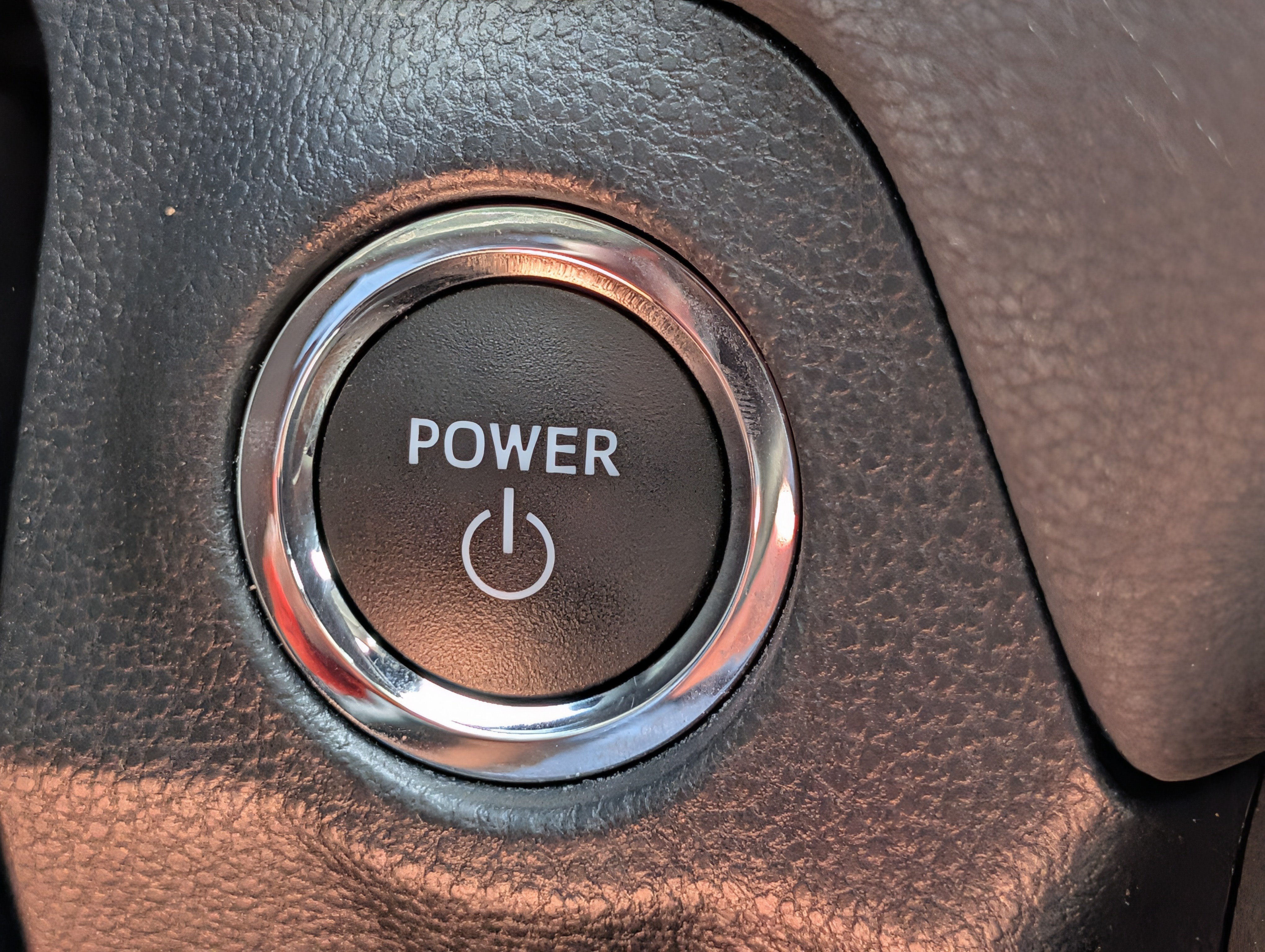 Used 2023 Toyota RAV4 Limited AWD/4WD image 29