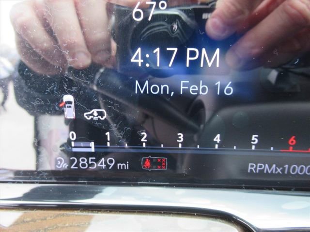 Certified 2024 Cadillac Escalade Sport Platinum w/ LPO, ONYX Package image 31