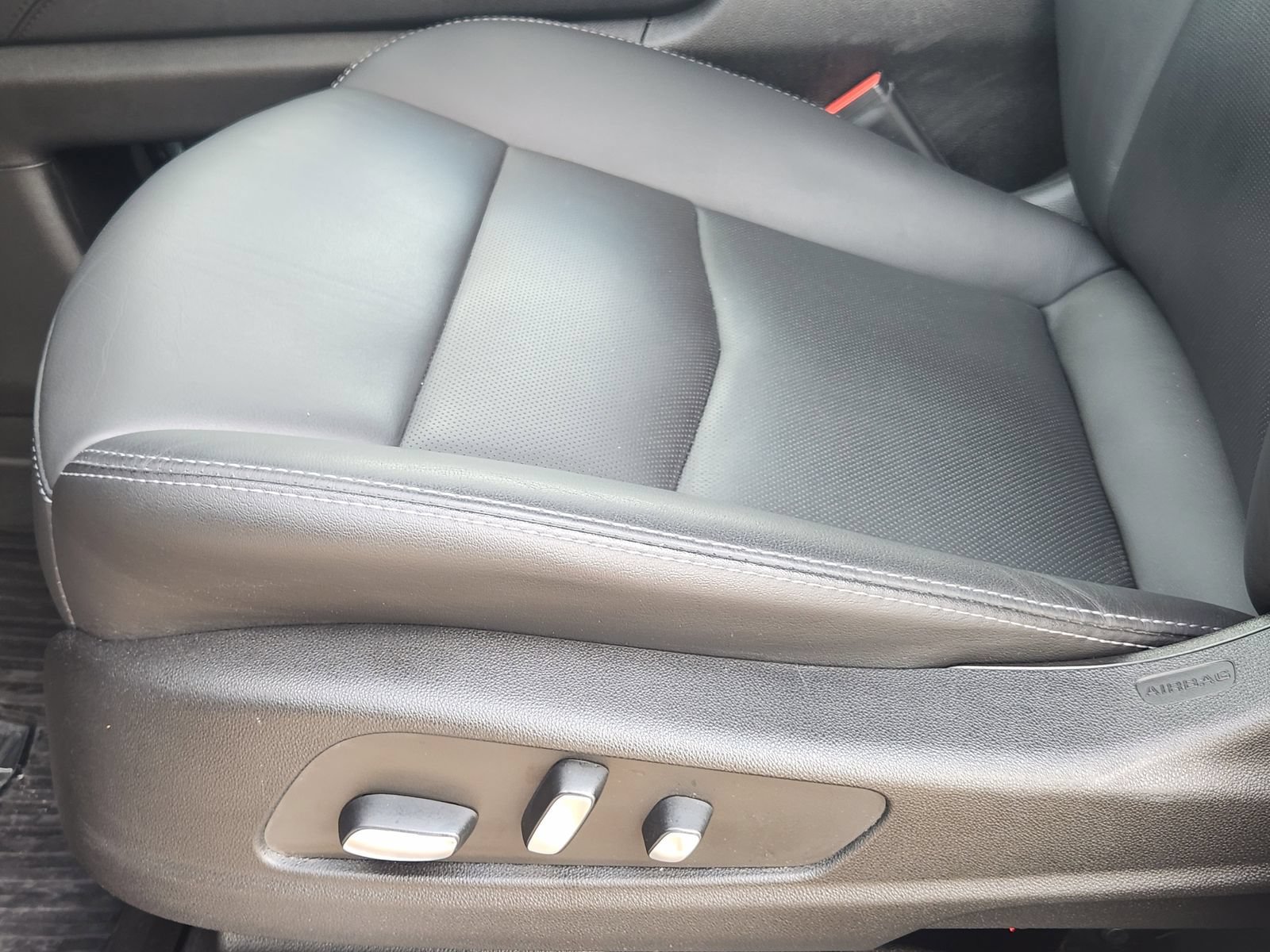 Used 2023 Cadillac XT5 Premium Luxury FWD image 29