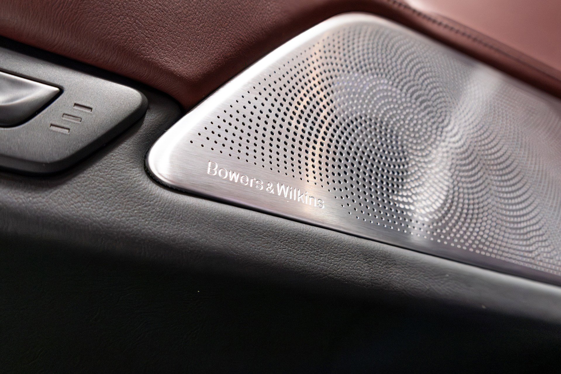 Used 2020 BMW 750i xDrive w/ Executive Package image 49