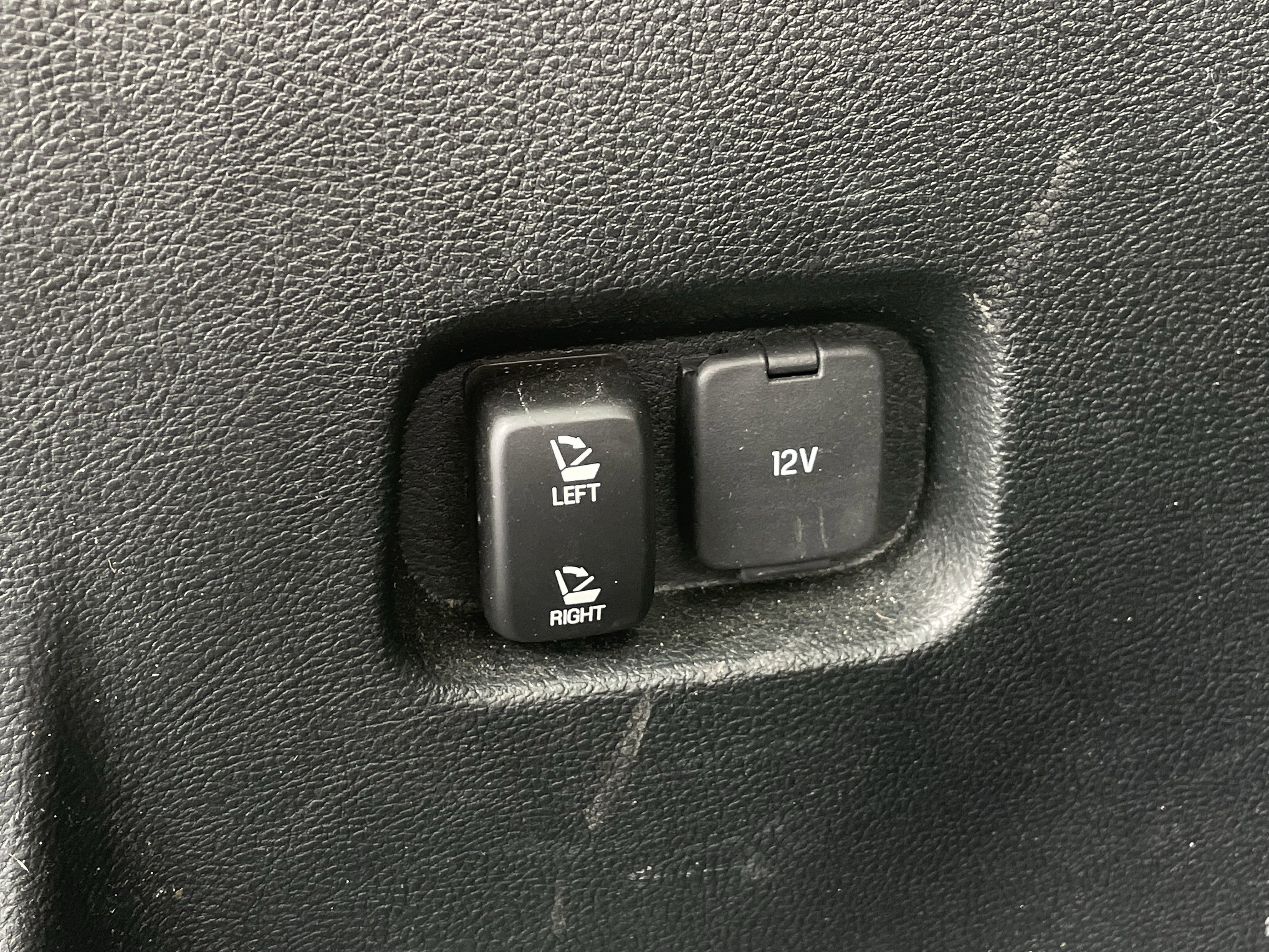 Used 2022 Ford Edge SEL w/ Class II Trailer Tow Package image 7