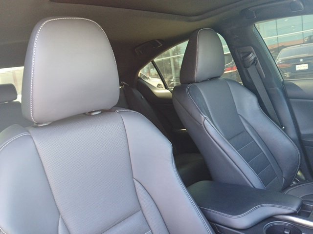 Used 2022 Lexus IS 350 F Sport AWD/4WD image 16