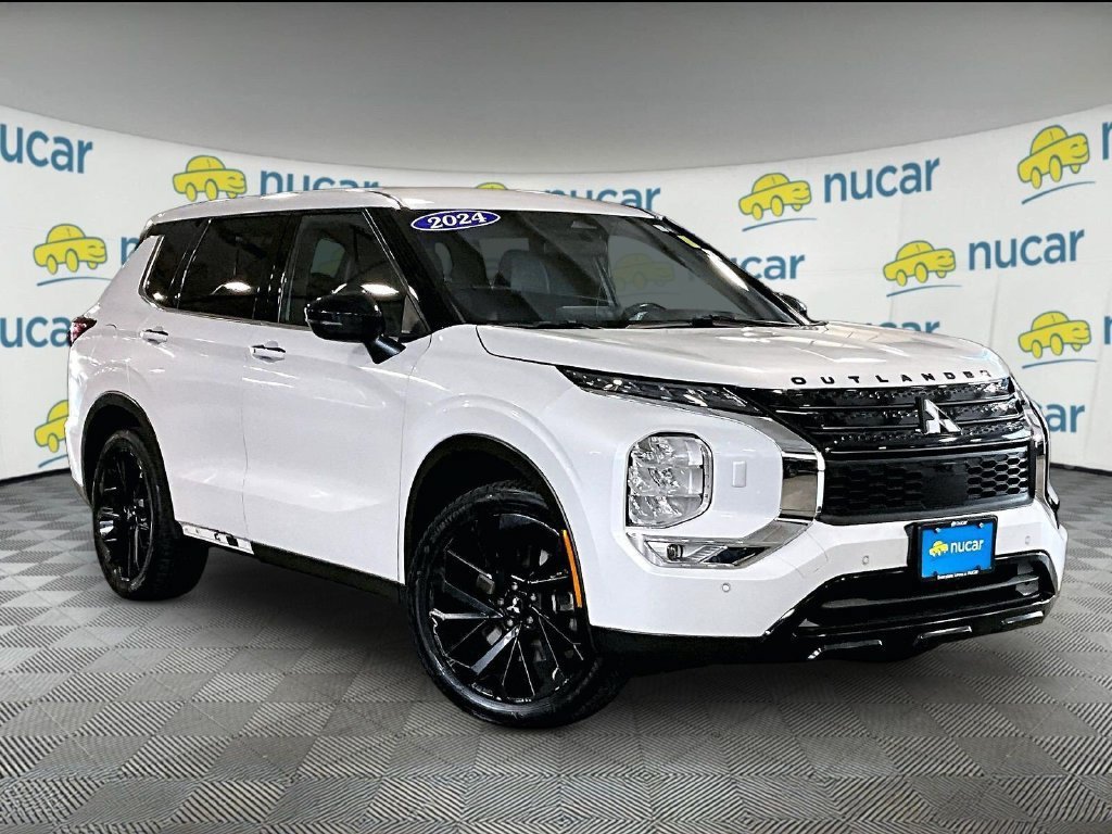Used 2024 Mitsubishi Outlander SE