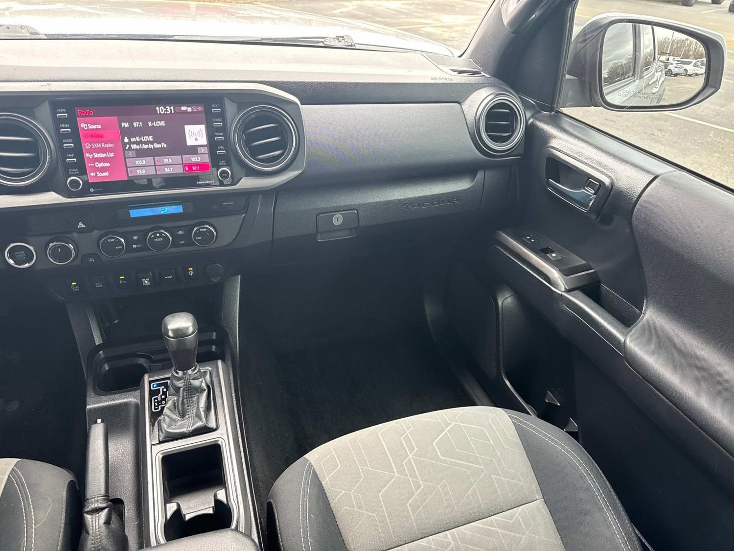 Used 2021 Toyota Tacoma TRD Off-Road w/ Technology Package image 17