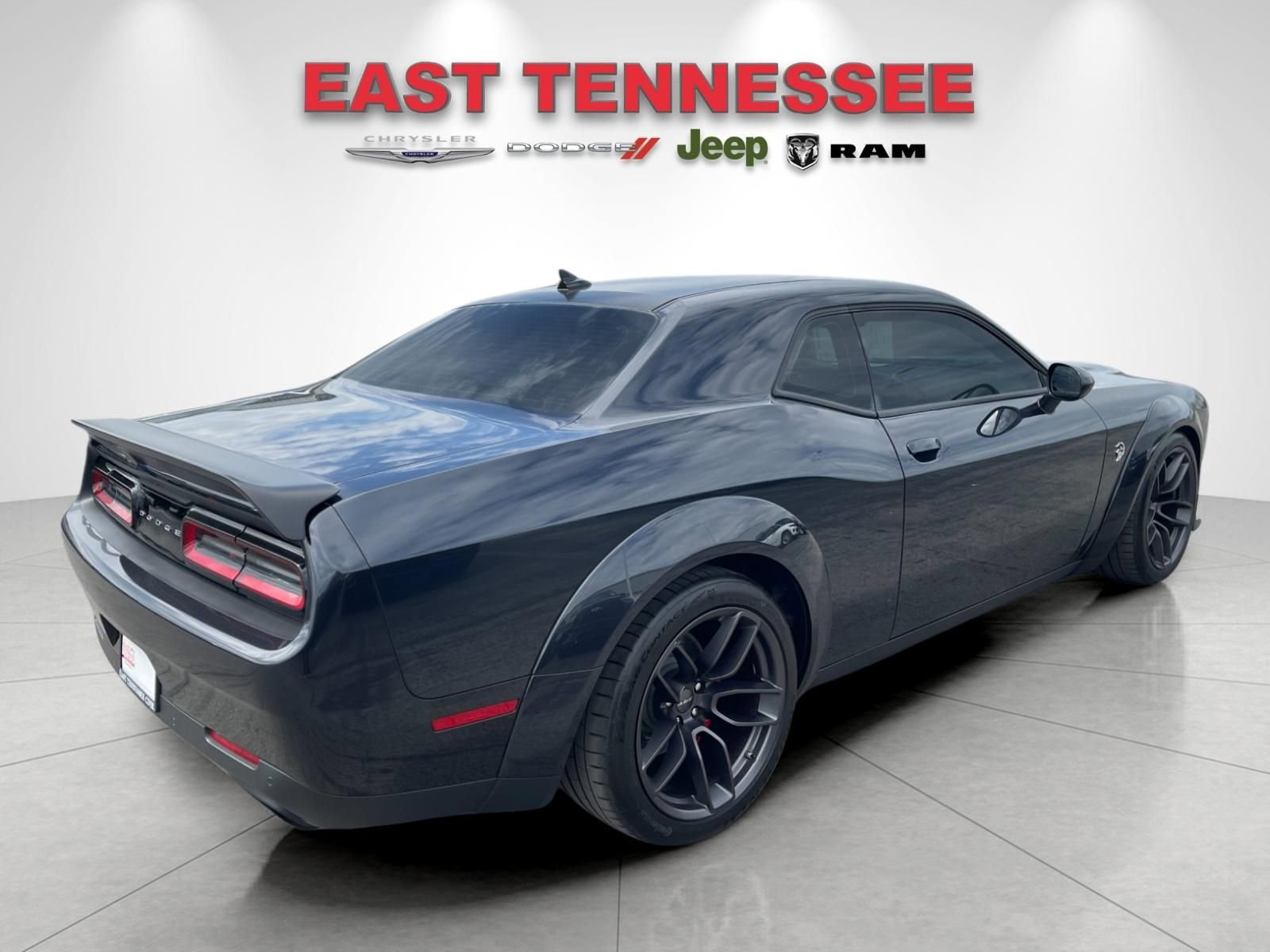 Used 2019 Dodge Challenger SRT Hellcat image 3