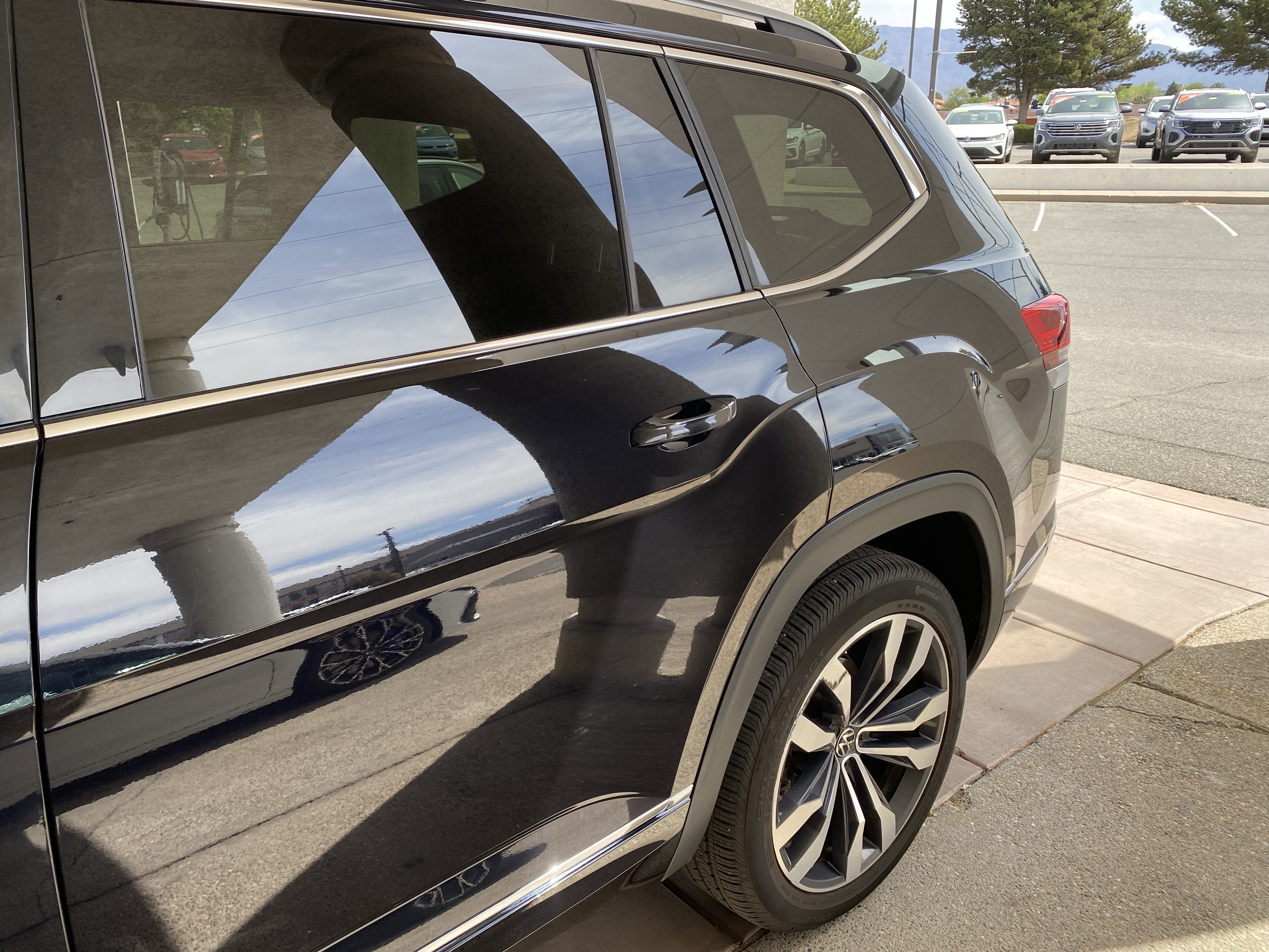 Used 2021 Volkswagen Atlas SEL Premium AWD/4WD image 57