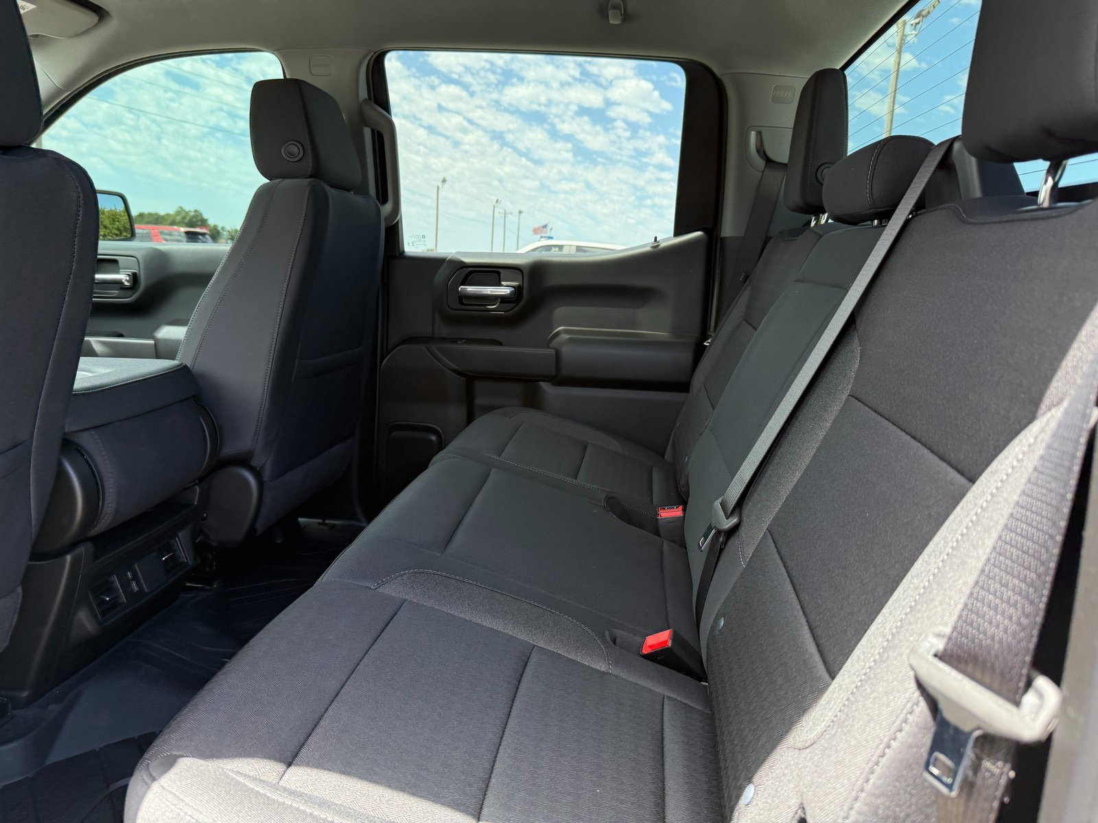 New 2025 Chevrolet Silverado 1500 Custom image 18