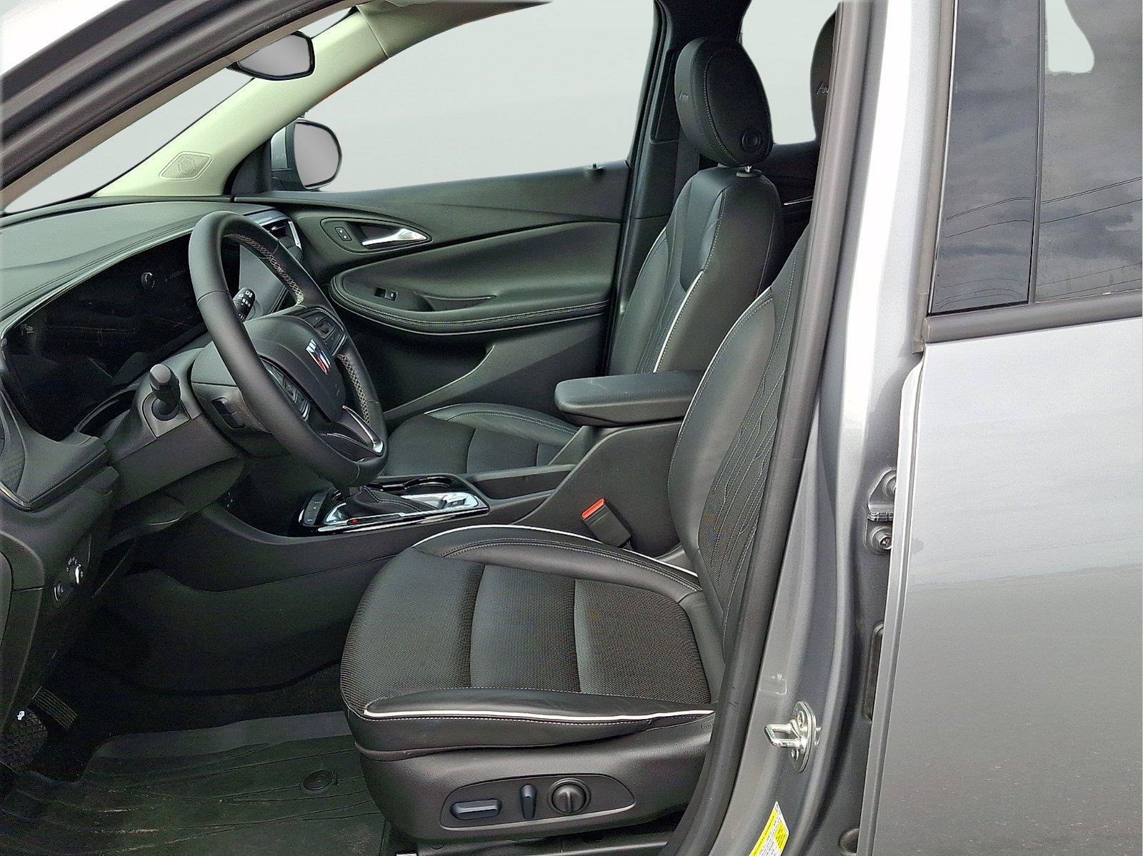 Used 2024 Buick Encore GX Avenir w/ Avenir Convenience Package FWD image 13