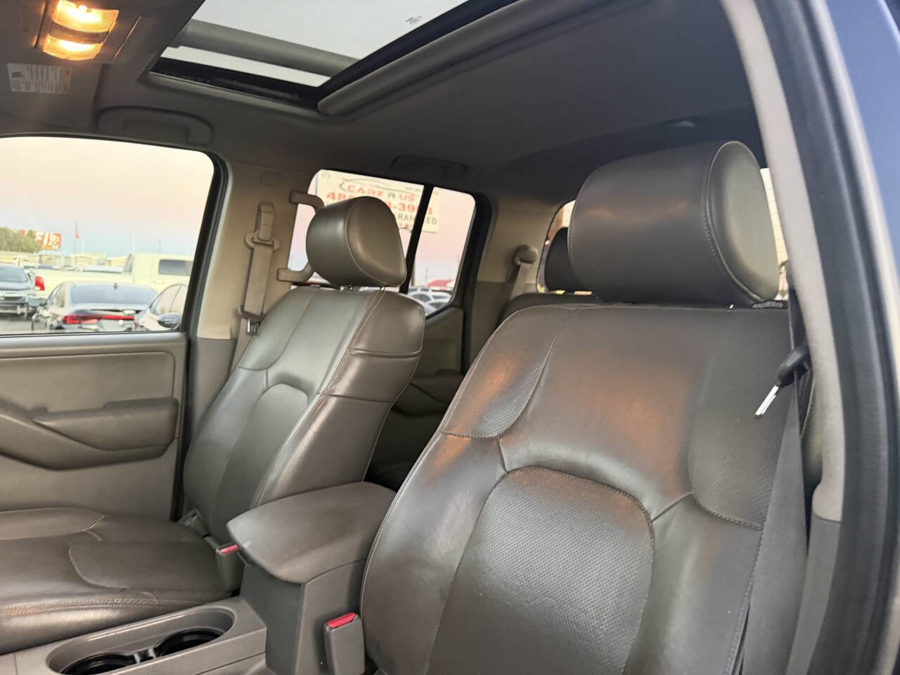 Used 2008 Nissan Frontier LE w/ Leather Pkg image 21