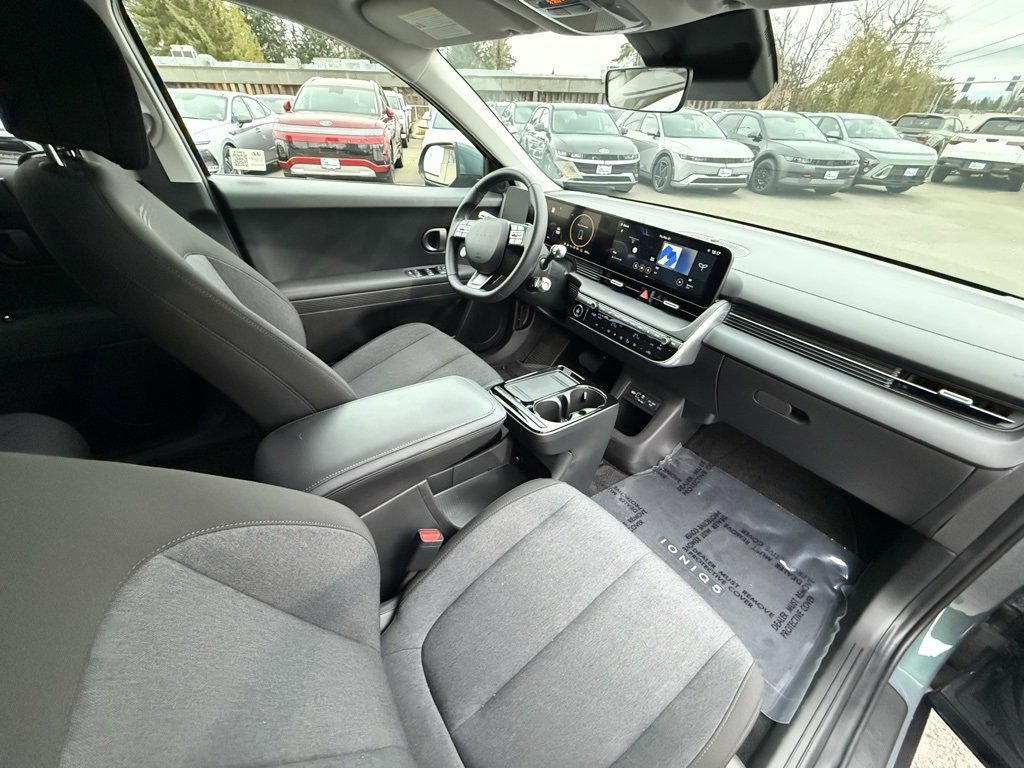 Certified 2025 Hyundai Ioniq 5 SE image 17