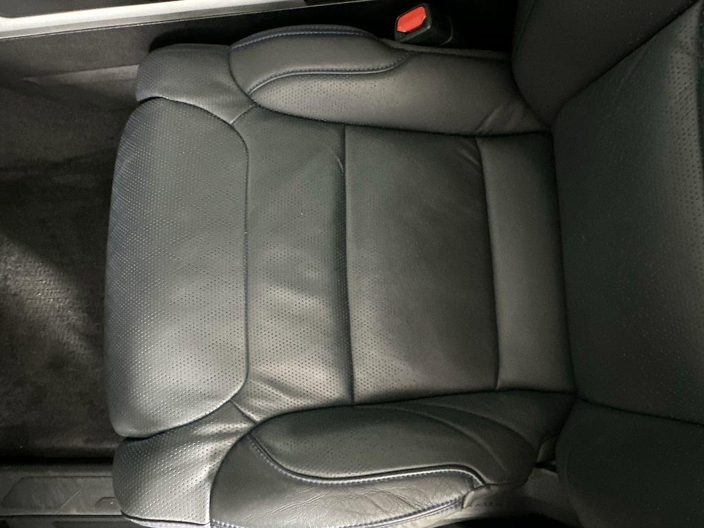 Used 2025 Toyota Tundra Platinum image 24