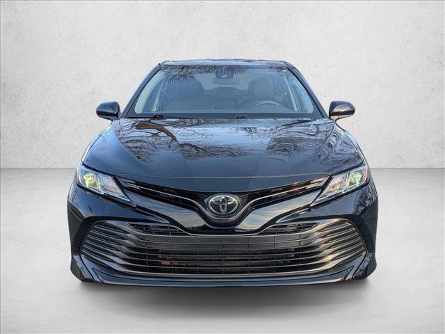 Used 2020 Toyota Camry LE image 2