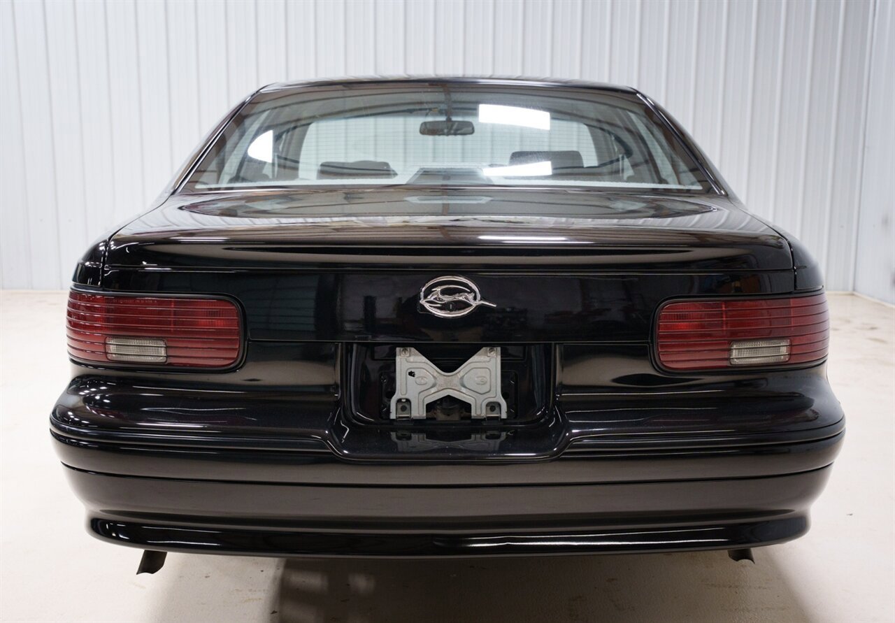 Used 1996 Chevrolet Impala SS RWD image 6