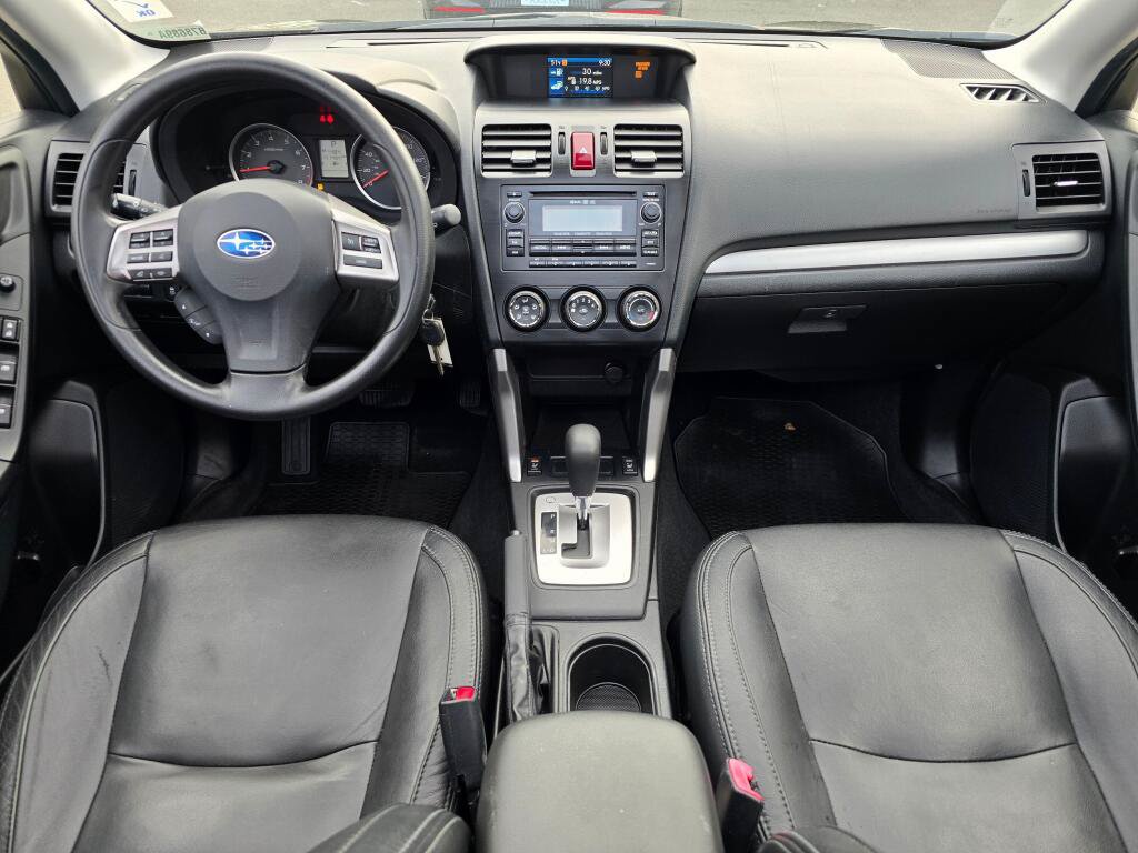 Used 2014 Subaru Forester 2.5i Premium w/ All-Weather Package AWD/4WD image 18
