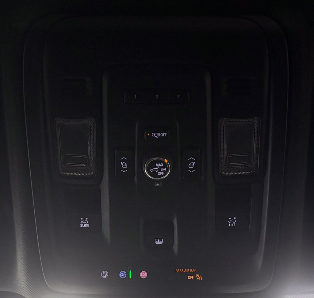 Used 2023 Chevrolet Tahoe Z71 w/ Z71 Off-Road Package AWD/4WD image 26