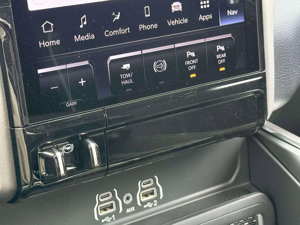 New 2026 RAM 2500 Laramie AWD/4WD image 24