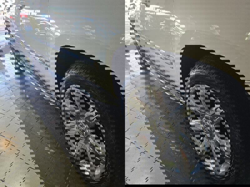 Used 2015 Cadillac Escalade ESV Luxury image 44