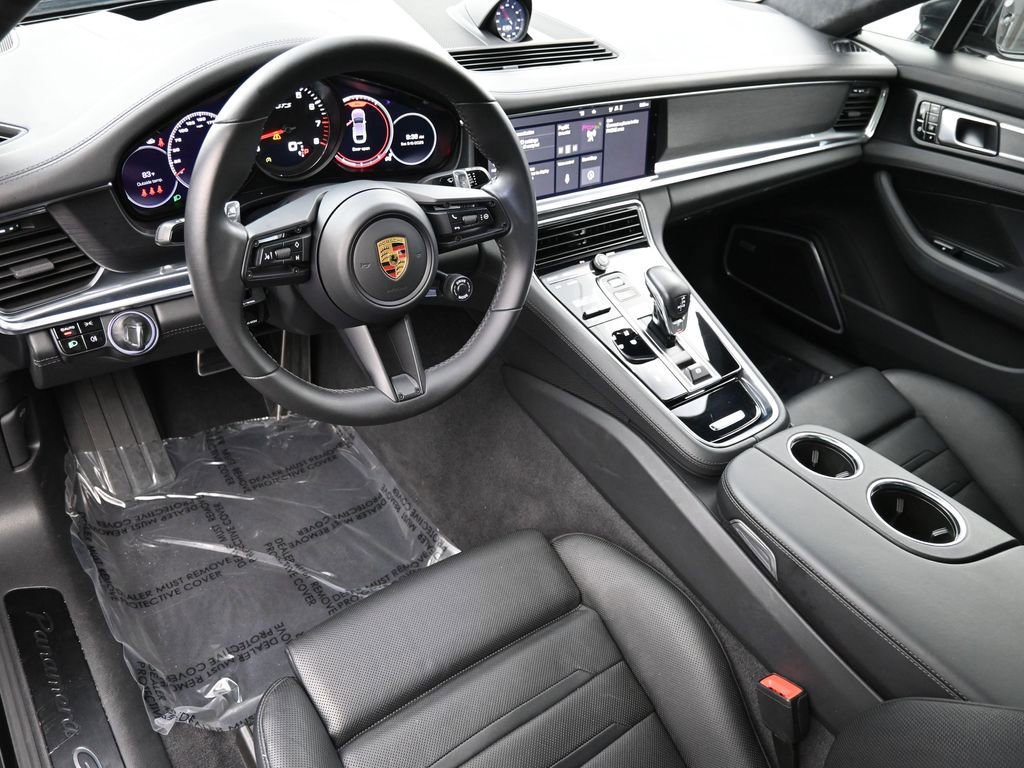 Certified 2021 Porsche Panamera GTS image 4