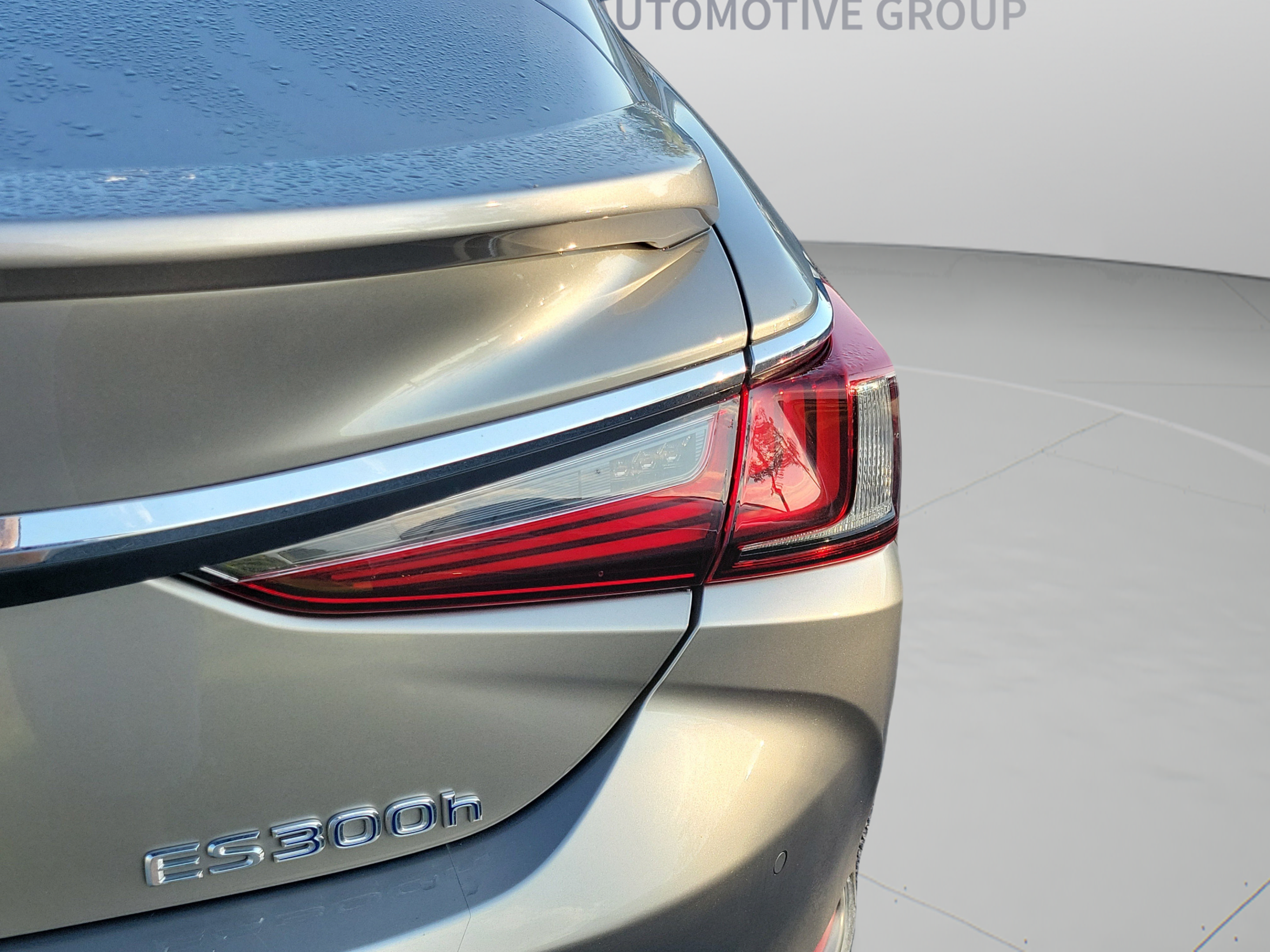 Used 2021 Lexus ES 300h w/ Premium Package FWD image 23