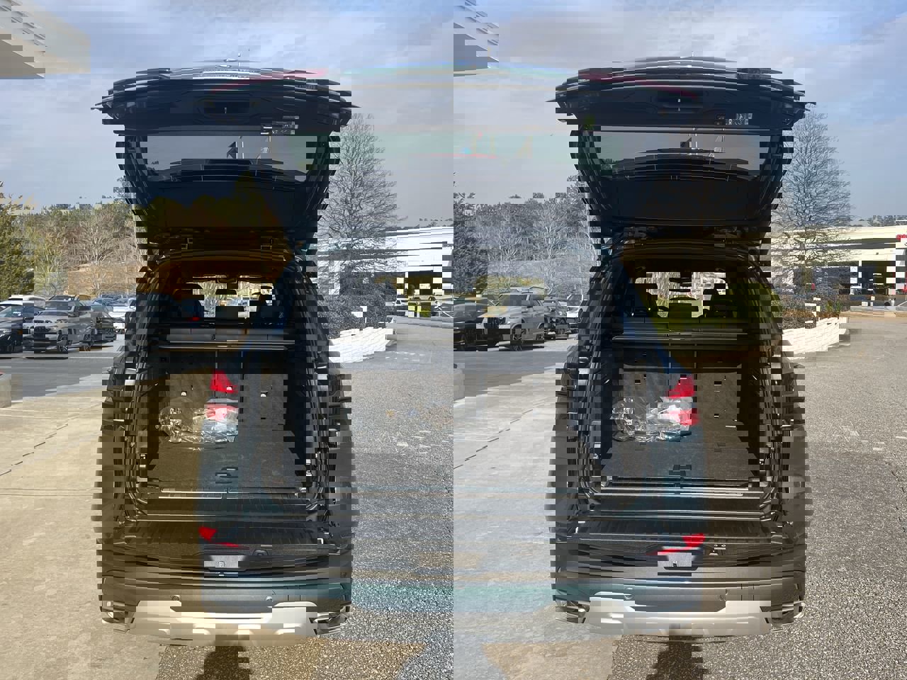 Used 2026 BMW X5 xDrive50e w/ Executive Package image 34